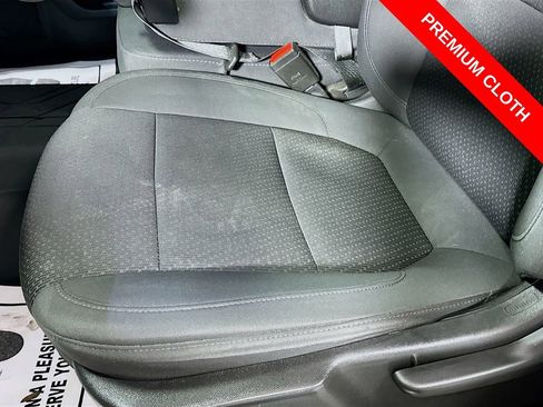 Used 2021 Chevrolet Silverado 2500 Custom w/ Custom Value Package image 7