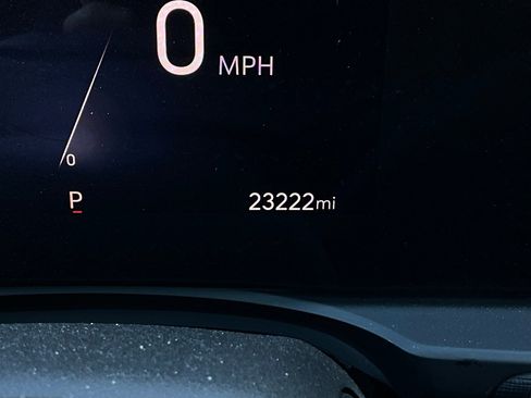 Used 2025 Buick Envista Sport Touring image 38