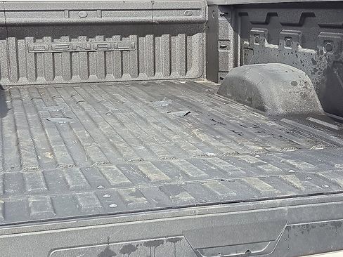 Used 2024 GMC Sierra 3500 Denali Ultimate image 9