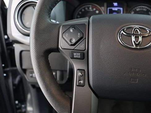 Used 2020 Toyota Tacoma TRD Sport w/ TRD Premium Sport Package AWD/4WD image 20