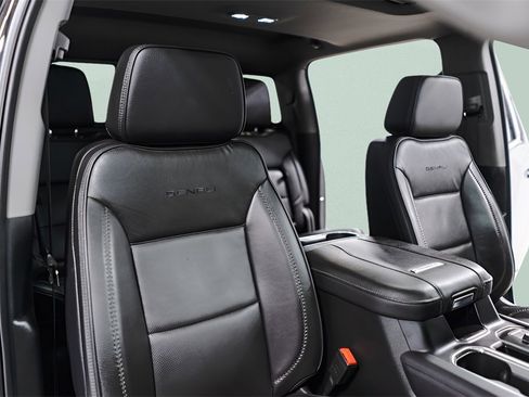 Used 2025 GMC Sierra 2500 Denali w/ Denali Reserve Package image 38