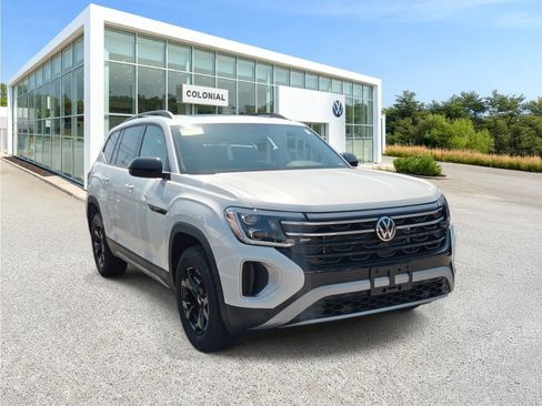 New 2026 Volkswagen Atlas Peak Edition AWD/4WD image 5