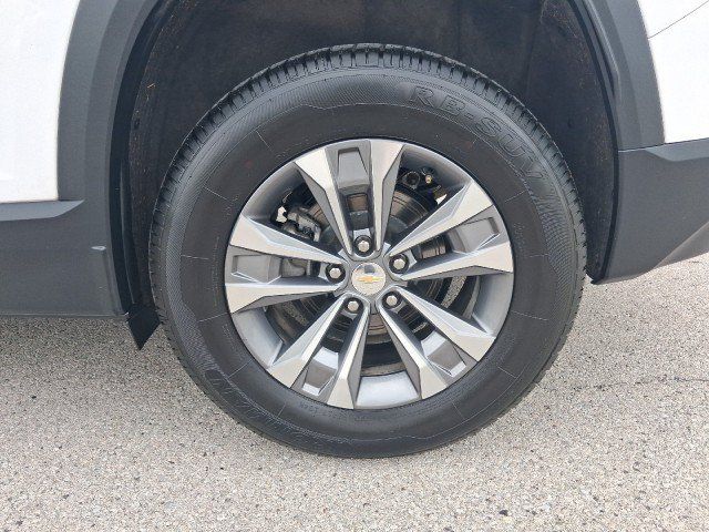 Used 2025 Chevrolet Equinox LT FWD image 11