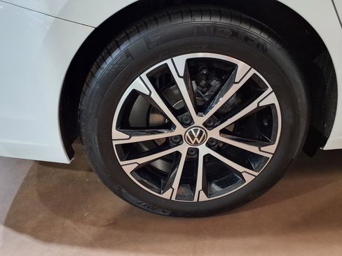Used 2025 Volkswagen Jetta Sport FWD image 6
