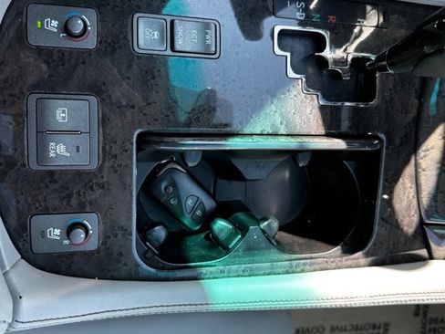 Used 2010 Lexus LS 460 image 18