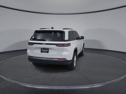 New 2026 Jeep Grand Cherokee Laredo X AWD/4WD image 15