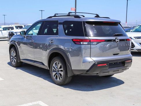 New 2026 Nissan Pathfinder SV AWD/4WD image 8