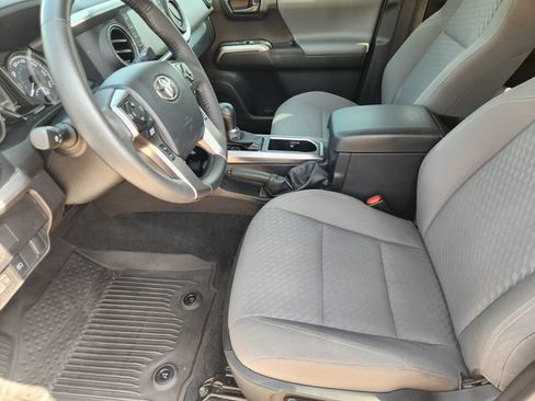 Used 2023 Toyota Tacoma SR5 RWD image 9