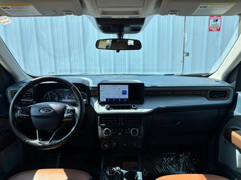 Used 2023 Ford Maverick Lariat w/ Lariat Luxury Package FWD image 19