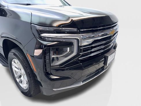 Used 2025 Chevrolet Tahoe LT AWD/4WD image 17