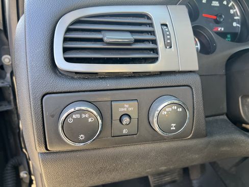 Used 2014 Chevrolet Tahoe LT image 19