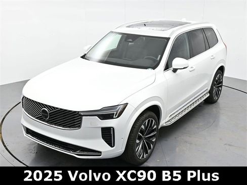 Used 2025 Volvo XC90 B5 Plus w/ Protection Package Premier image 36