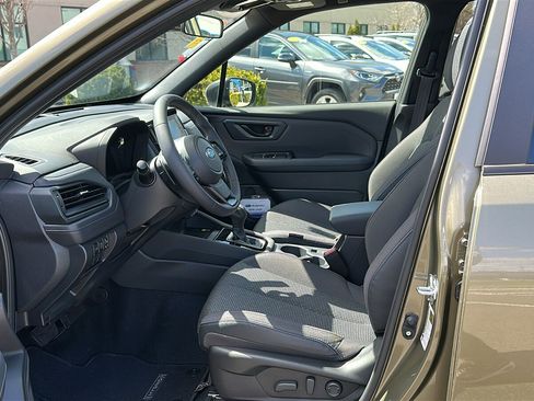 Certified 2025 Subaru Forester Premium image 9