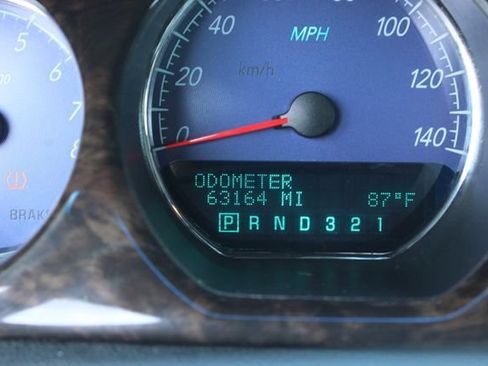 Used 2007 Buick Lucerne CXS w/ Driver Confidence Package FWD image 25