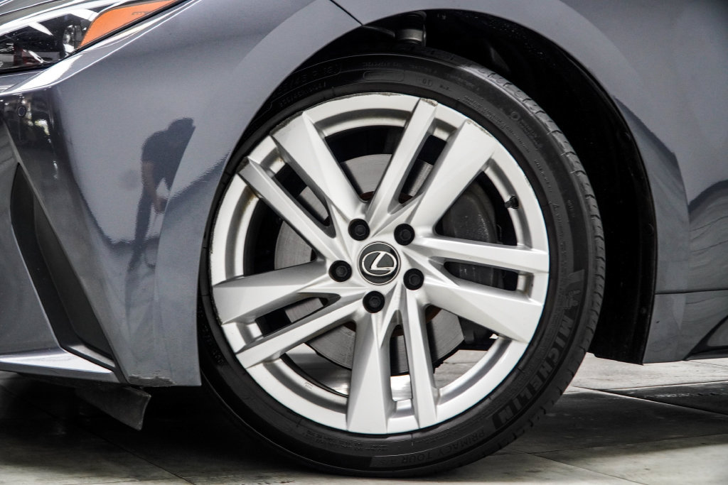 Used 2024 Lexus IS 300 w/ Comfort Package RWD image 8