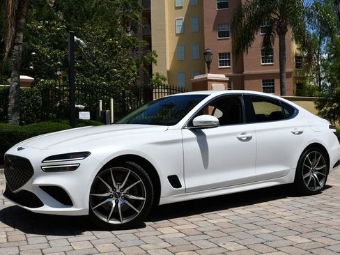 Used 2023 Genesis G70 3.3T RWD image 2