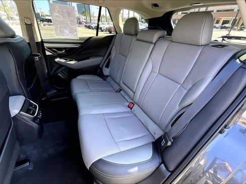 Used 2022 Subaru Outback Limited image 18