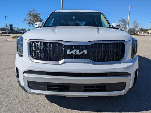 New 2025 Kia Telluride LX image 3