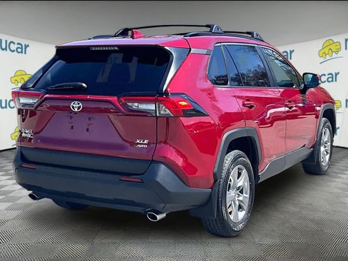 Used 2024 Toyota RAV4 XLE w/ Convenience Package image 6
