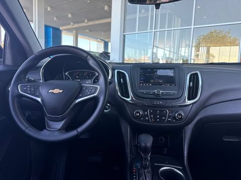 Certified 2023 Chevrolet Equinox LT FWD image 12