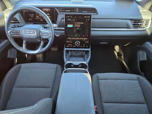 Used 2026 GMC Terrain Elevation w/ Technology Package II image 12