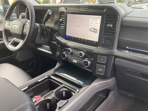 New 2026 Ford F250 Lariat image 19