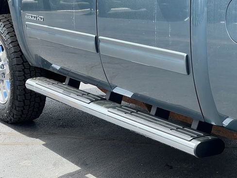 Used 2014 Chevrolet Silverado 2500 LT w/ Interior Plus Package AWD/4WD image 10