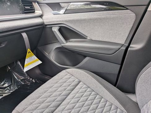New 2026 Volkswagen Tiguan S FWD image 17