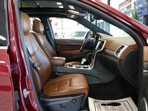 Used 2018 Jeep Grand Cherokee Summit AWD/4WD image 49