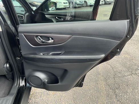 Used 2015 Nissan Rogue SV AWD/4WD image 31