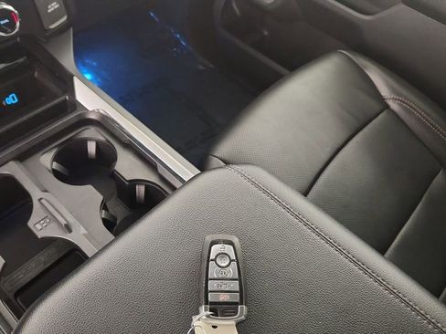 Used 2024 Ford F250 Lariat w/ Black Appearance Package image 20