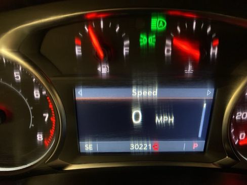 Used 2025 Chevrolet Blazer LT AWD/4WD image 21