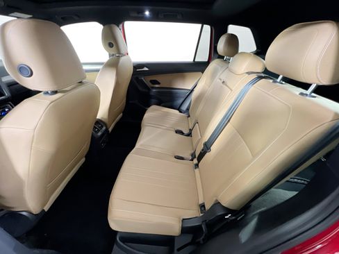 Used 2023 Volkswagen Tiguan SE AWD/4WD image 24