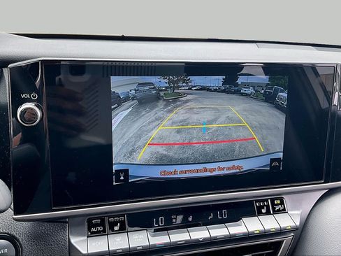 Used 2025 Toyota Camry XSE FWD image 26
