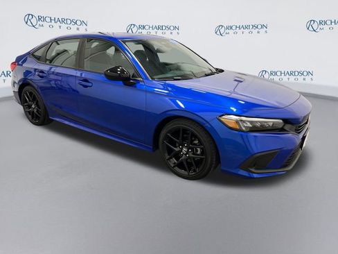 Used 2023 Honda Civic Sport image 7