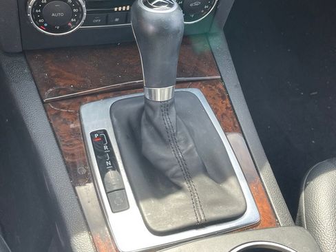 Used 2014 Mercedes-Benz C 250 Sedan image 11