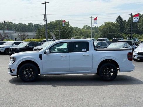 New 2025 Ford Maverick Lobo image 9