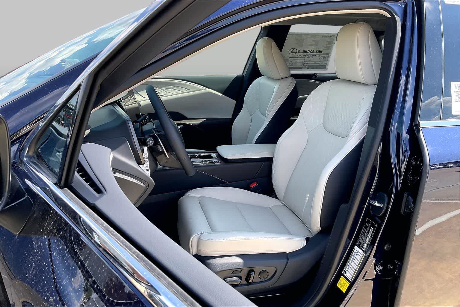New 2026 Lexus RX 350 FWD image 16