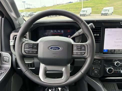 New 2026 Ford F350 Lariat w/ Black Appearance Package image 28