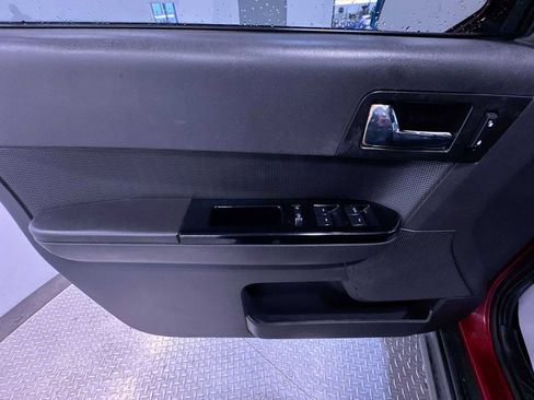 Used 2012 Ford Escape Limited image 11