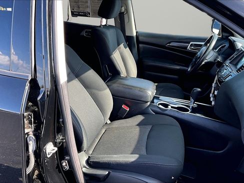 Used 2020 Nissan Pathfinder SV FWD image 7
