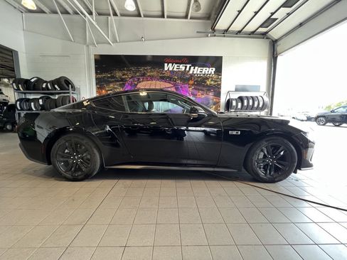Used 2024 Ford Mustang GT image 10