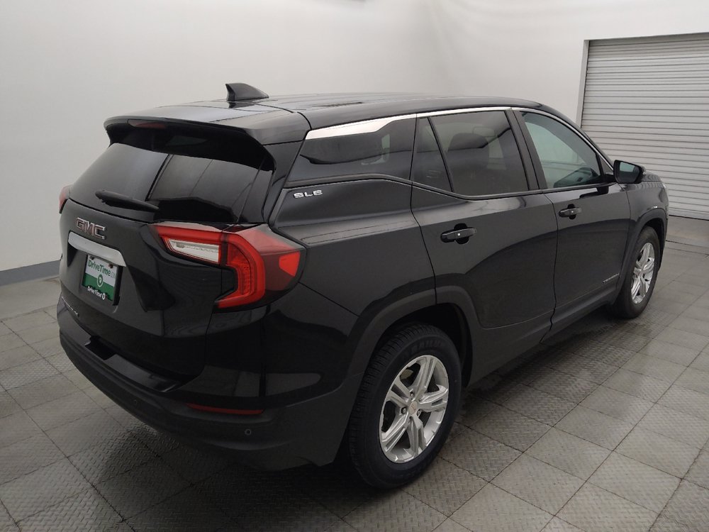 Used 2024 GMC Terrain SLE FWD image 9