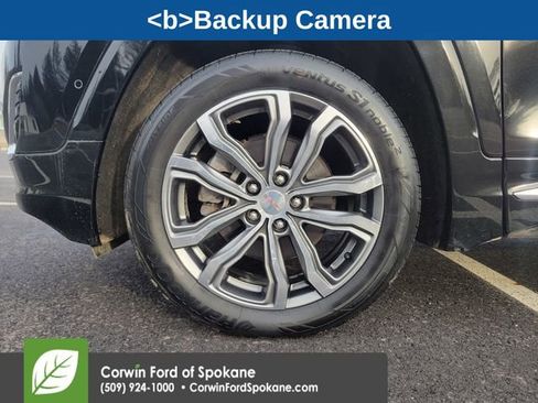 Used 2019 GMC Terrain Denali w/ Advanced Safety Package image 9