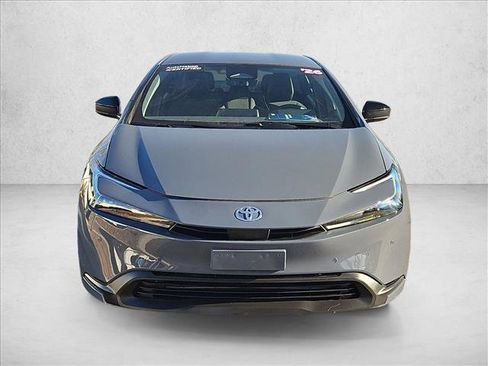 Used 2026 Toyota Prius LE FWD image 2