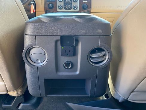 Used 2015 Ford F350 Lariat image 20