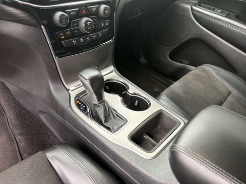 Used 2019 Jeep Grand Cherokee Altitude RWD image 30