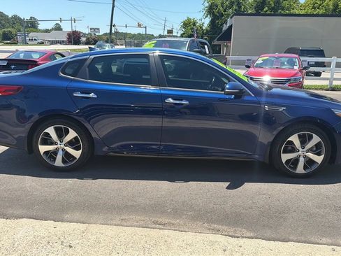 Used 2020 Kia Optima S FWD image 6