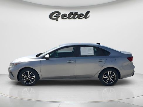 Used 2022 Kia Forte LXS FWD image 8