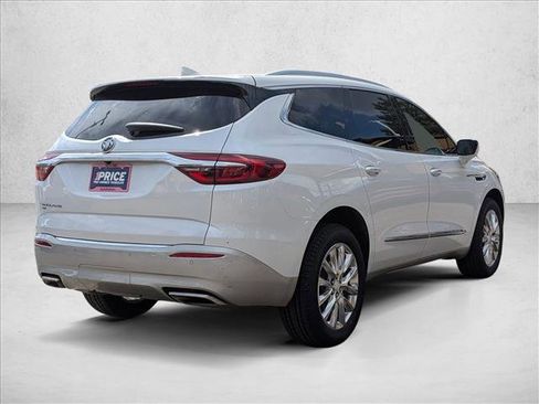 Used 2021 Buick Enclave Essence w/ Sound and Sites Package AWD/4WD image 5